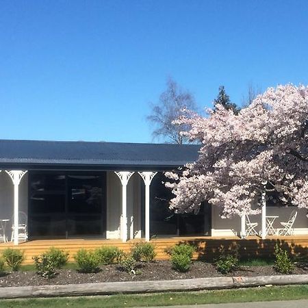 Milford Road Apartments Te Anau Exterior photo