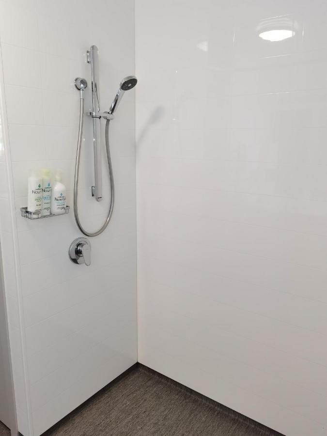 Milford Road Apartments Te Anau Exterior photo