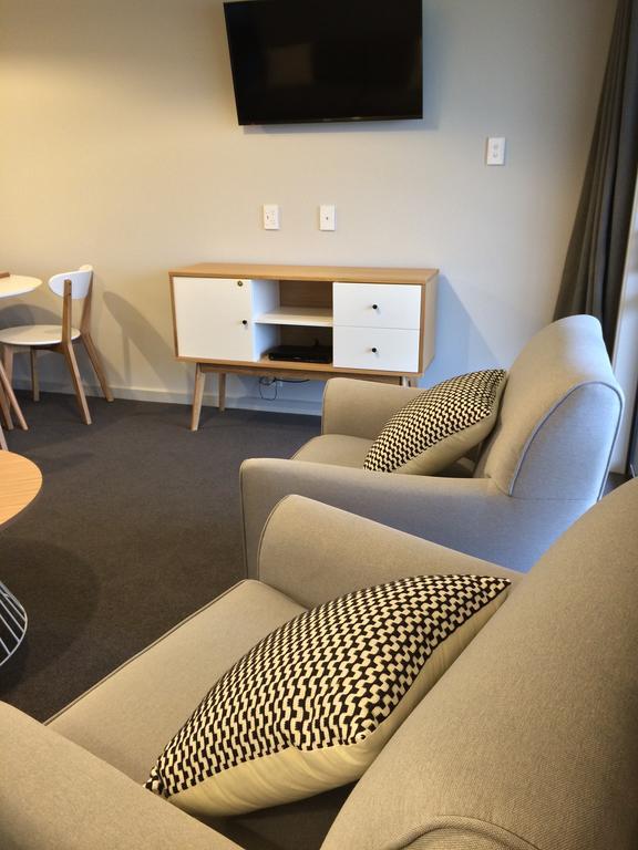 Milford Road Apartments Te Anau Exterior photo
