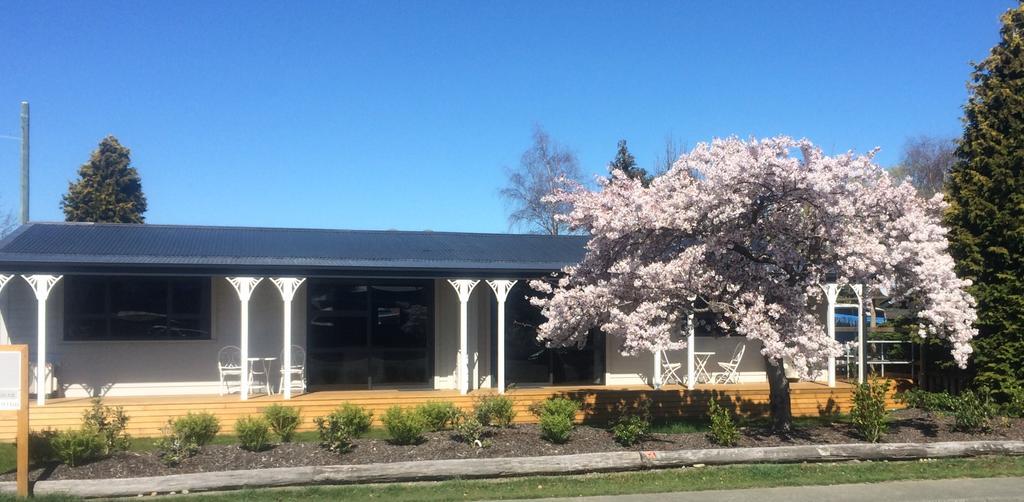 Milford Road Apartments Te Anau Exterior photo